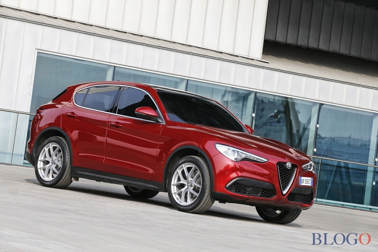 alfa-romeo-stelvio-15.jpg