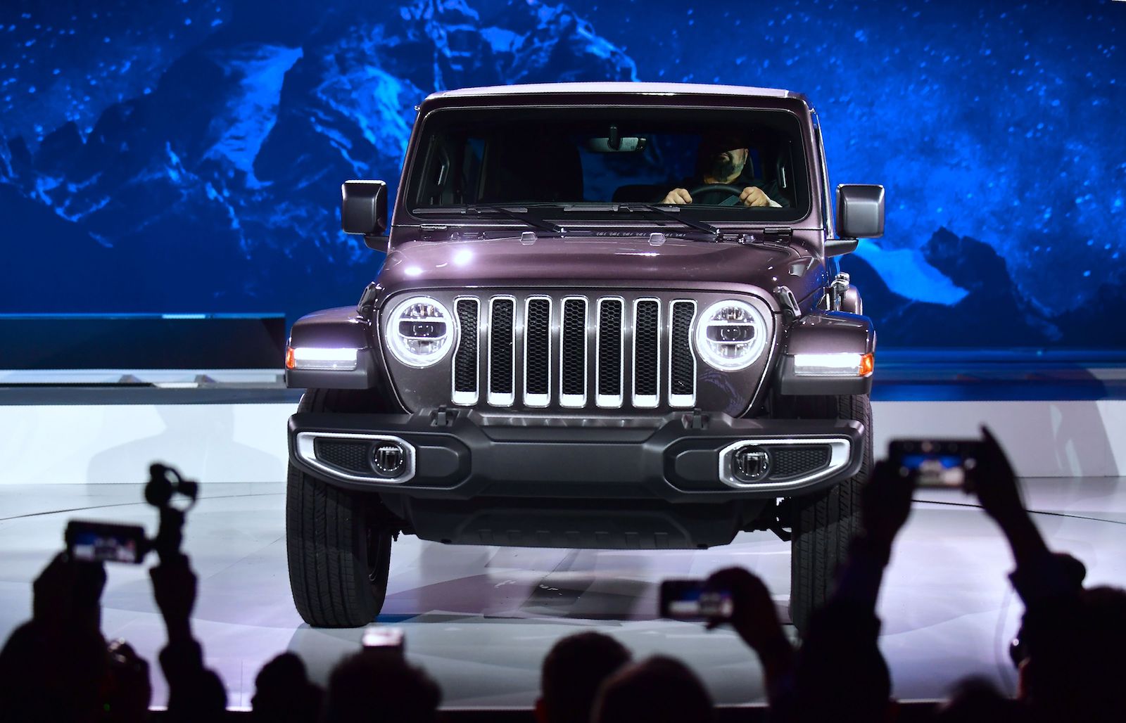 Nuova Jeep Wrangler 2018 al Salone di Los Angeles Nuova Jeep Wrangler 2018 al Salone di Los Angeles