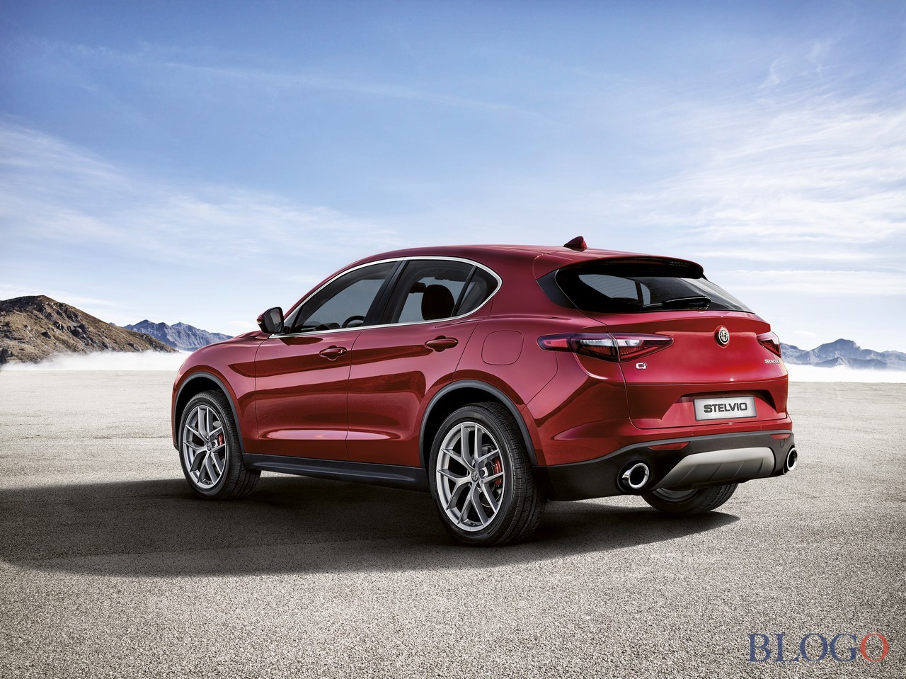 Alfa Romeo Stelvio rossa