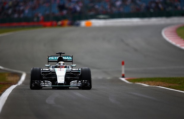 hamilton-silverstone-2015.jpg