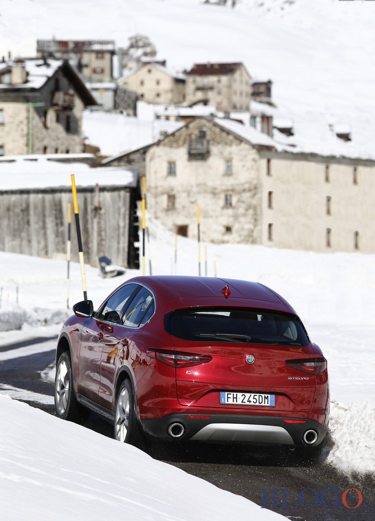 alfa-romeo-stelvio-57.jpg
