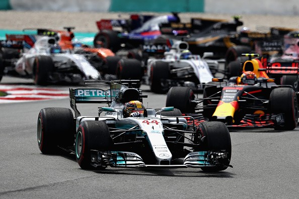 gp-malesia-f1-2017-hamilton-2.jpg