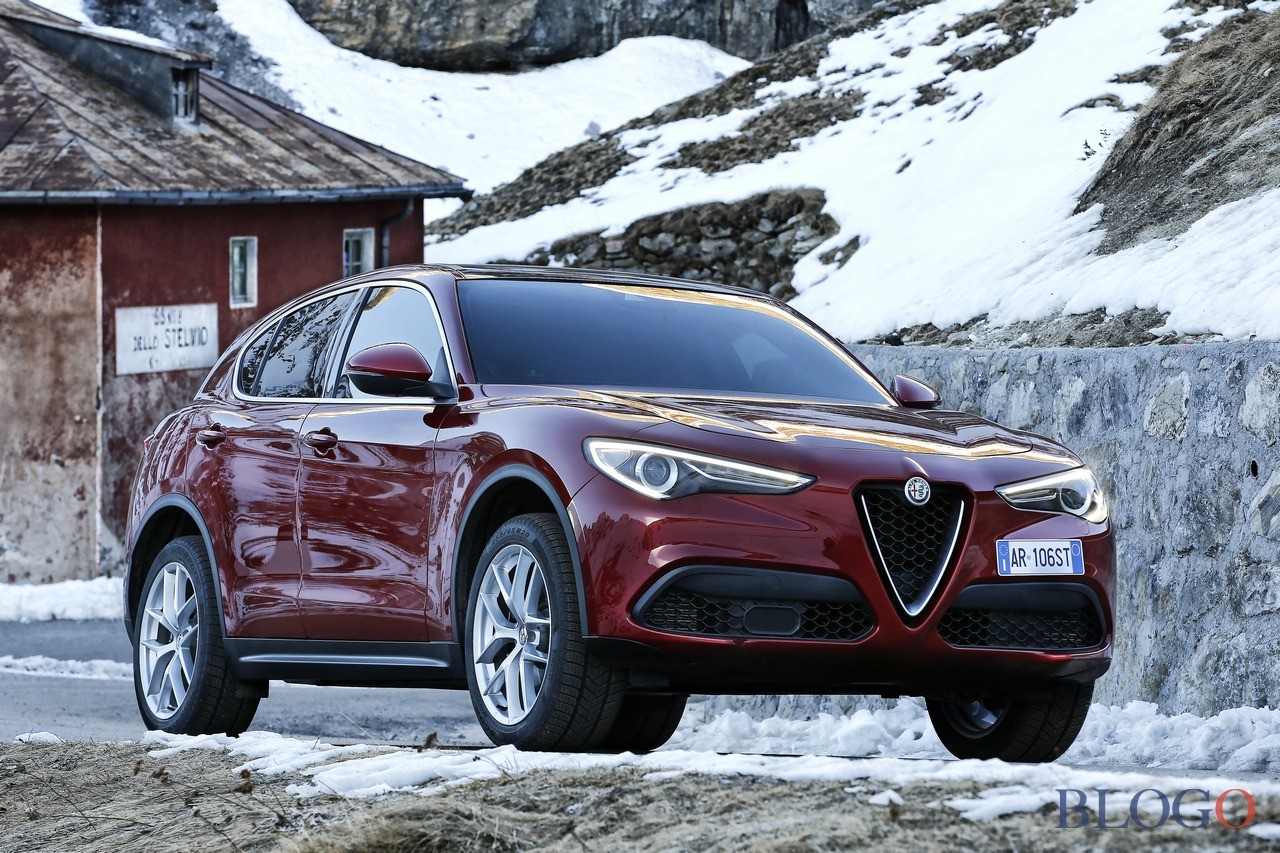 alfa-romeo-stelvio-93.jpg