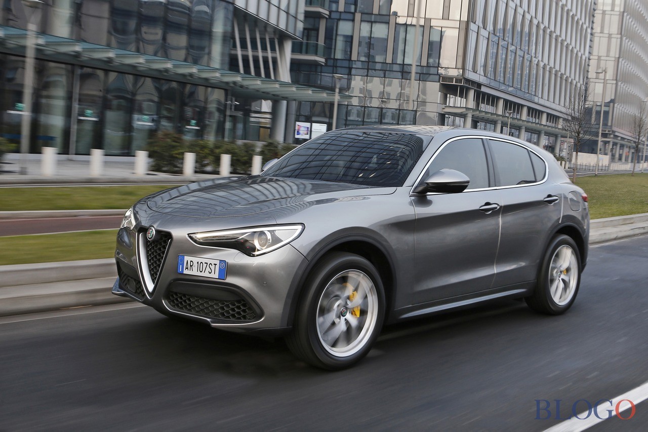 alfa-romeo-stelvio-19.jpg
