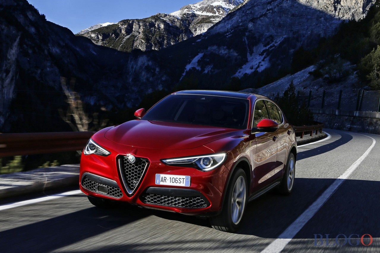 alfa-romeo-stelvio-88.jpg