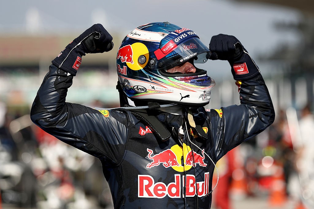 KUALA LUMPUR, MALAYSIA - OCTOBER 02:  Daniel Ricciardo of Australia and Red Bull Racing celebrates his win in parc ferme during the Malaysia Formula One Grand Prix at Sepang Circuit on October 2, 2016 in Kuala Lumpur, Malaysia.  (Photo by Clive Rose/Getty Images)