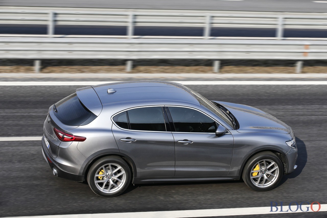 alfa-romeo-stelvio-32.jpg