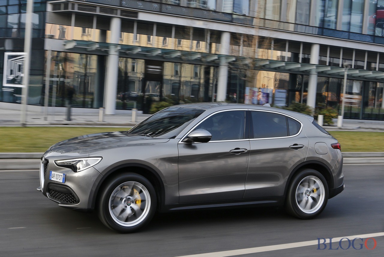 alfa-romeo-stelvio-25.jpg