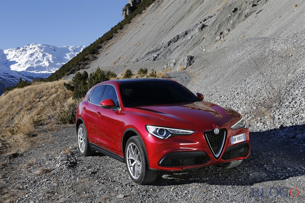 alfa-romeo-stelvio-83.jpg
