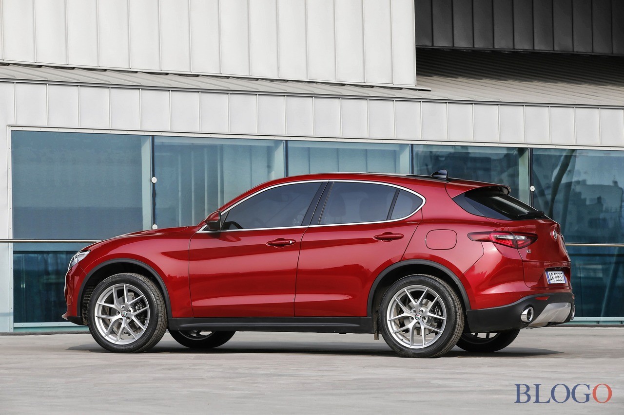 alfa-romeo-stelvio-14.jpg