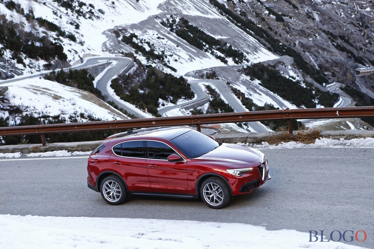 alfa-romeo-stelvio-109.jpg