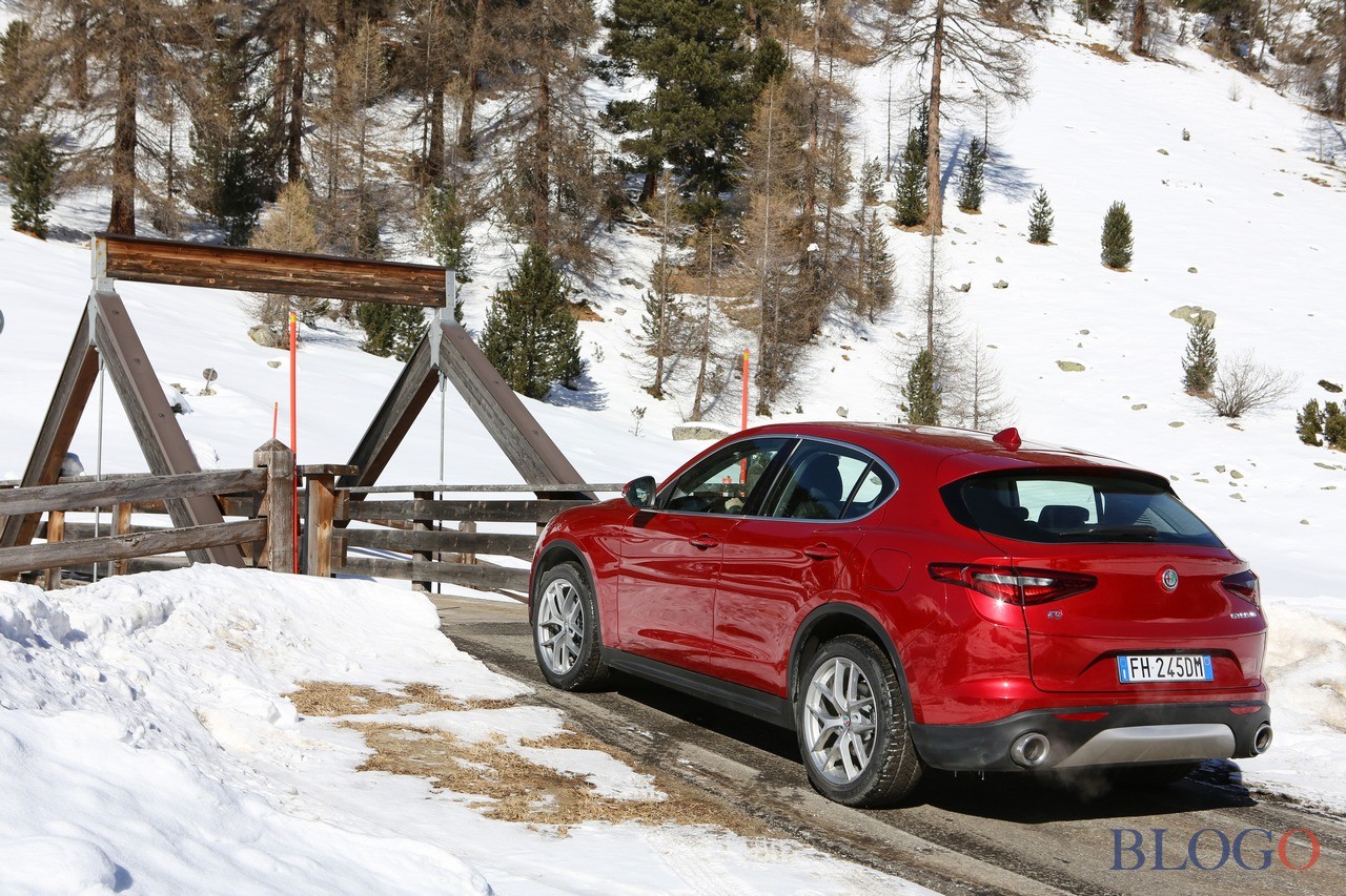 alfa-romeo-stelvio-71.jpg