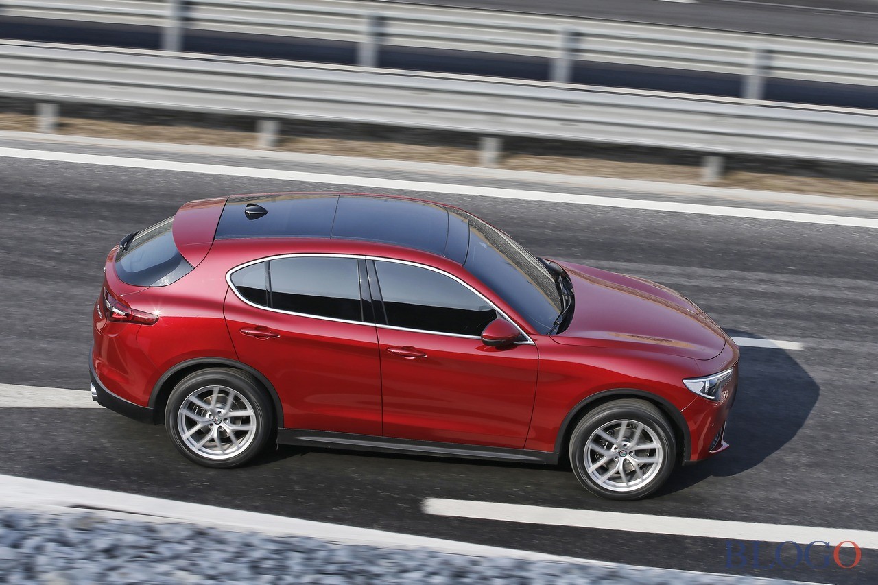 alfa-romeo-stelvio-30.jpg