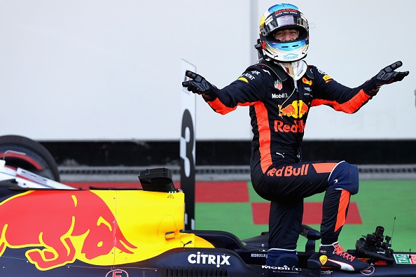 gp-azerbaijan-f1-2017-ricciardo-1.jpg