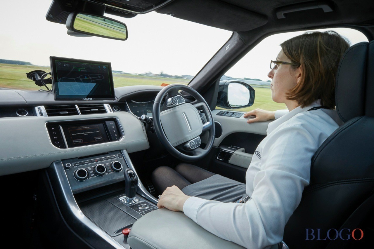 jlrguidaautonoma_01.jpg
