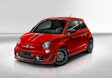 Abarth 695 Tributo Ferrari: le foto ufficiali