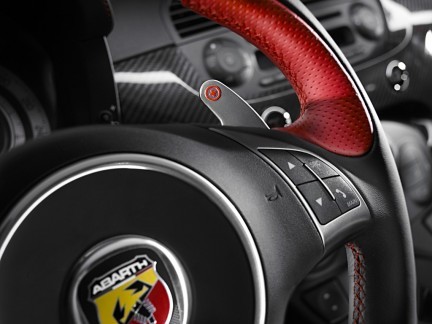 Abarth 695 Tributo Ferrari: le foto ufficiali