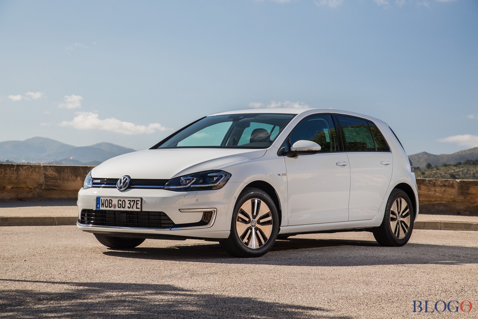 volkswagen-e-golf-e-golf-gte-2017-prima-prova-67.jpg
