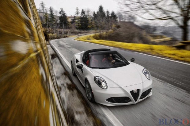 Alfa Romeo 4C Spider 2015