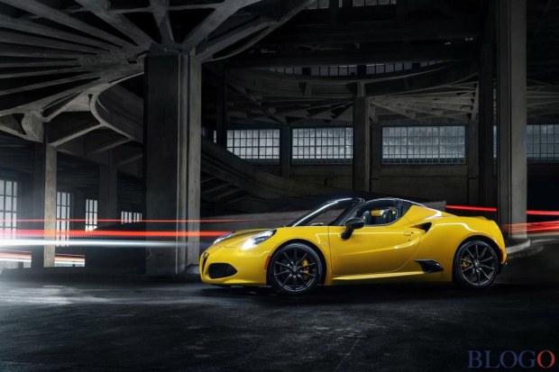 Alfa Romeo 4C Spider 2015