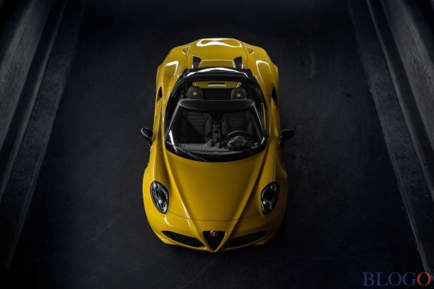 Alfa Romeo 4C Spider 2015