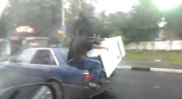 Anche una tre volumi puÃ�Â² trasportare un frigorifero!