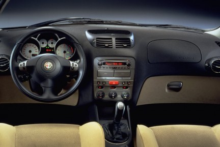 Antenate della Giulietta: Alfa Romeo 145, 146 e 147