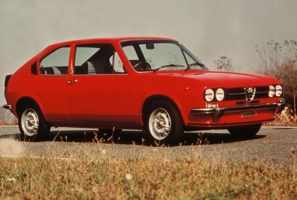 Antenate della Giulietta: Alfa Romeo Alfasud e Alfa 33