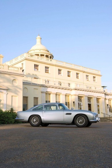 Aston Martin DB5 di James Bond in 007 Goldfinger