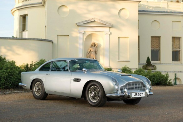 Aston Martin DB5 di James Bond in 007 Goldfinger