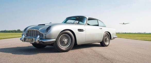 Aston Martin DB5 di James Bond in 007 Goldfinger