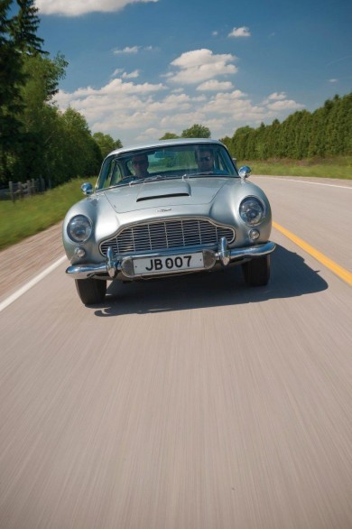 Aston Martin DB5 di James Bond in 007 Goldfinger