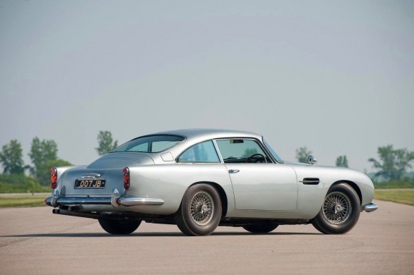 Aston Martin DB5 di James Bond in 007 Goldfinger