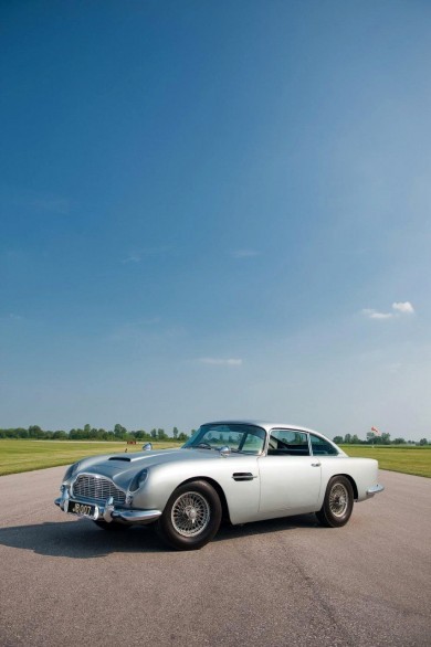 Aston Martin DB5 di James Bond in 007 Goldfinger