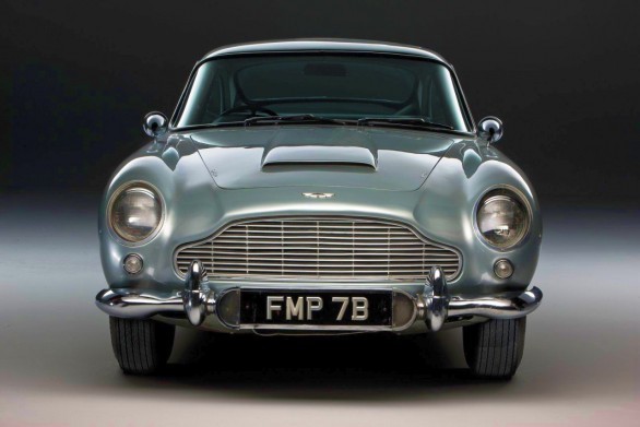 Aston Martin DB5 di James Bond in 007 Goldfinger