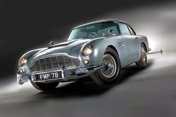 Aston Martin DB5 di James Bond in 007 Goldfinger