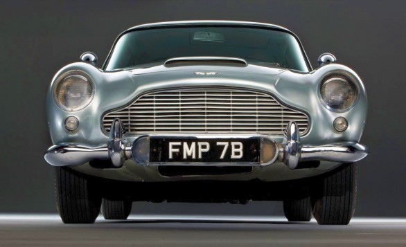 Aston Martin DB5 di James Bond in 007 Goldfinger