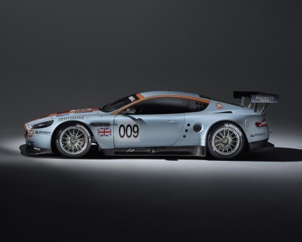 Aston Martin Racing DBR9s Gulf Oil