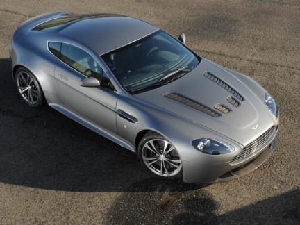 Aston Martin V12 Vantage