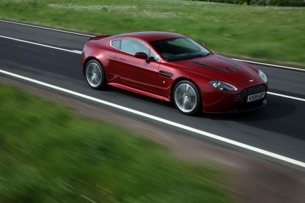 Aston Martin V12 Vantage - nuova gallery ufficiale