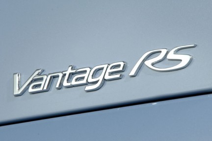 Aston Martin V12 Vantage RS Concept