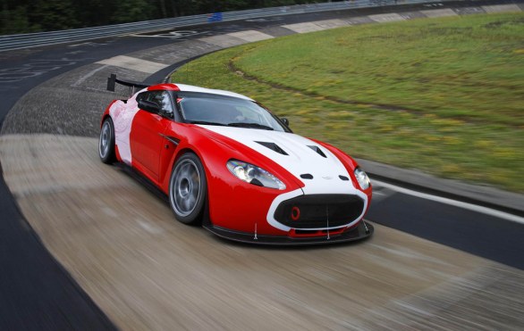 Aston Martin V12 Vantage Zagato: nuove immagini ufficiali dal Nurburgring