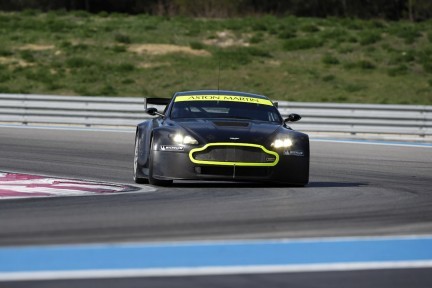 Aston Martin Vantage GT2