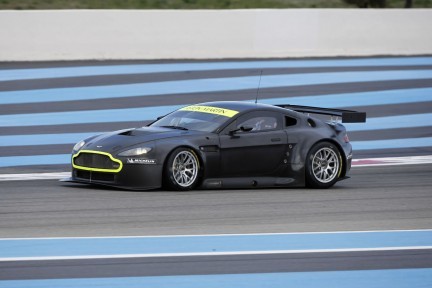 Aston Martin Vantage GT2