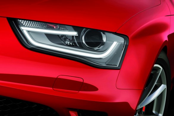 Nuove immagini ufficiali dell\'Audi RS4 Avant, la station wagon da 450 cavalli e 430 Nm