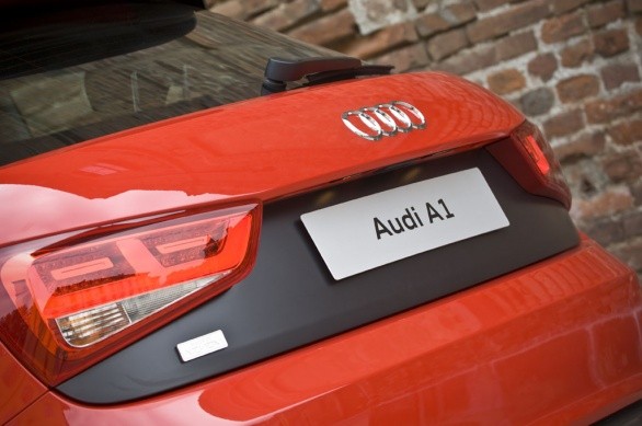 Aznom Audi A1