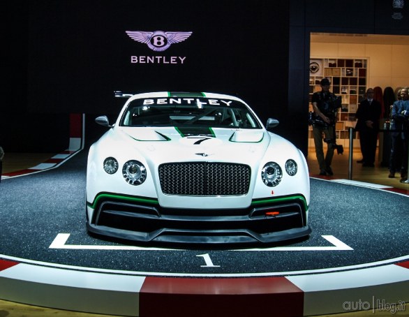 Bentley Continental GT3 al Salone di Parigi 2012 Live