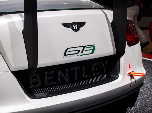 Bentley Continental GT3 al Salone di Parigi 2012 Live