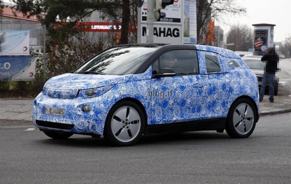 BMW i3 foto spia nuove