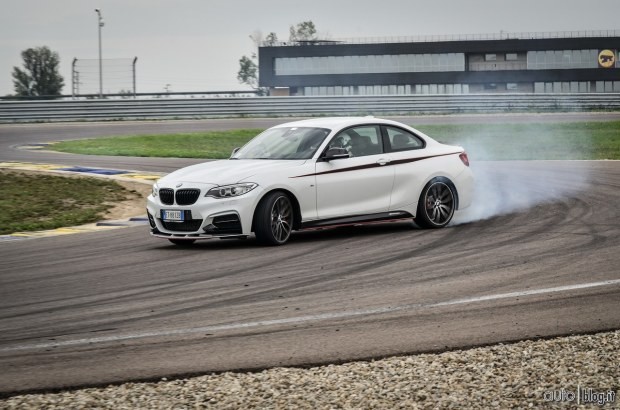 BMW M235i Performance